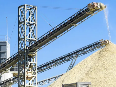 What is an Iron Ore Stacker Reclaimer？