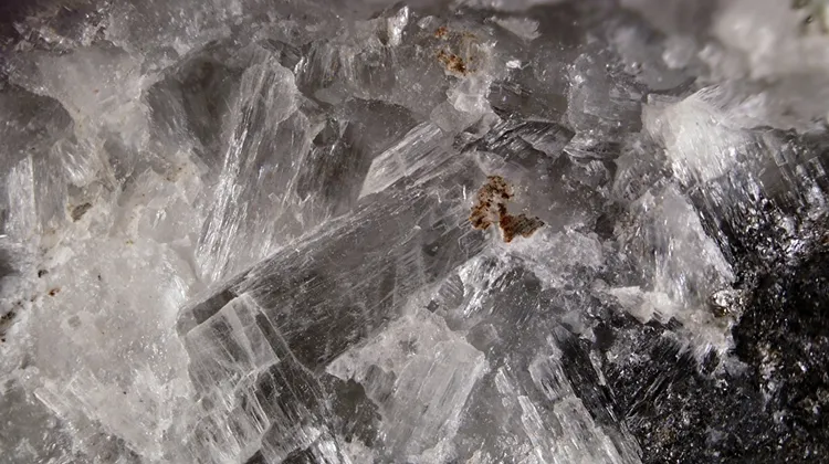 Industrial Applications of Wollastonite Powder