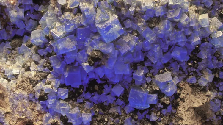 How Does Fluorite Form